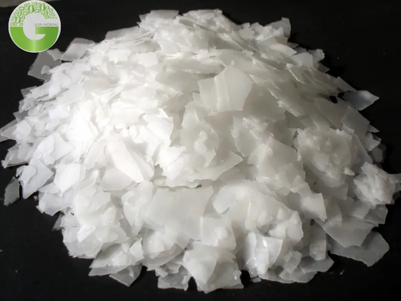Xút vảy trong sản xuất giấy