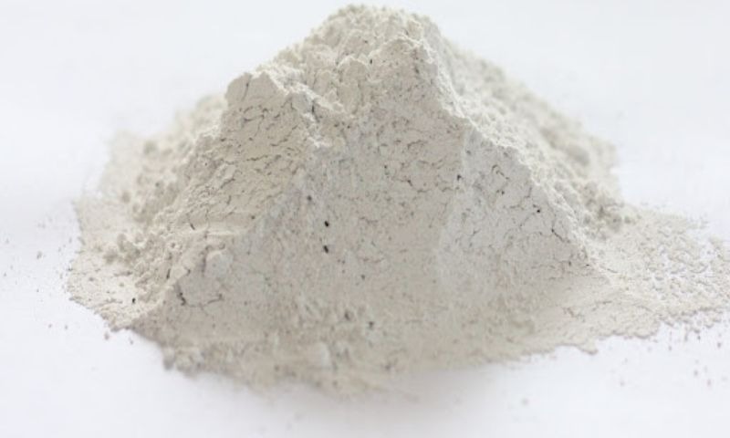 Ở nhiệt độ thường vôi CaO 85 tồn tại dạng bột màu trắng