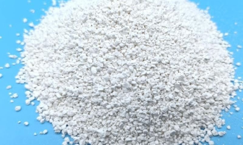 Chlorin 70% Trung Quốc có màu trắng