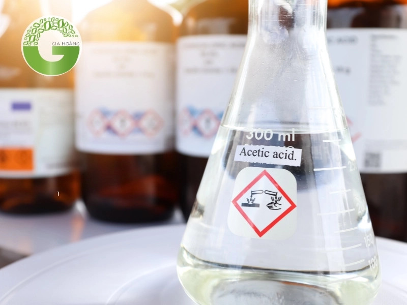 Axit Axetic (CH3COOH) Có Tan Trong Nước Không? Giải Thích Chi Tiết