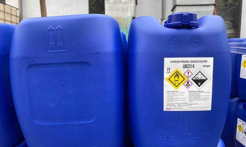 H2O2 50% tồn tại ở dạng dung dịch